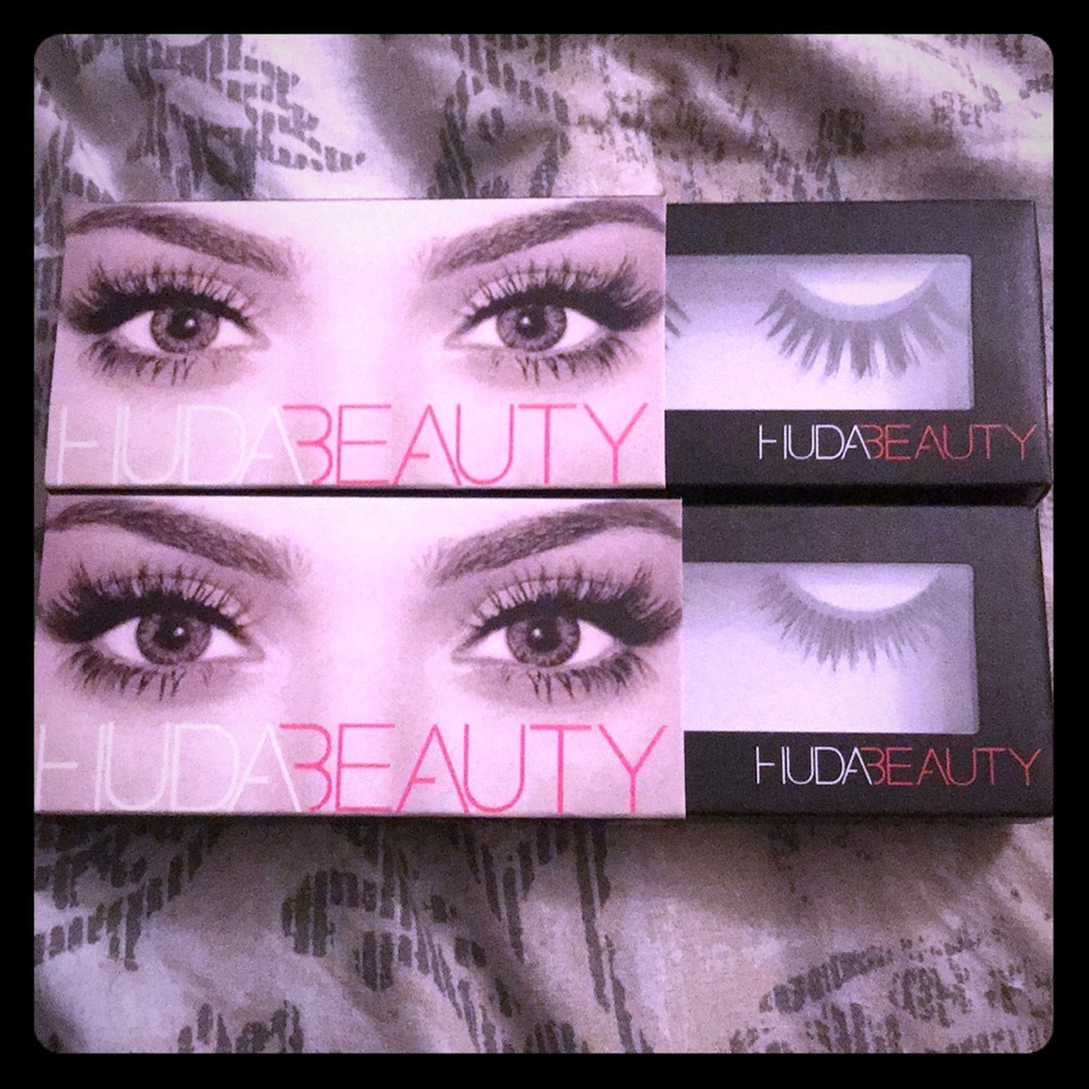 HUDA BEAUTY LASHES